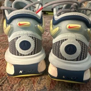 Nike Air Zoom GT Jump, women’s 8.5